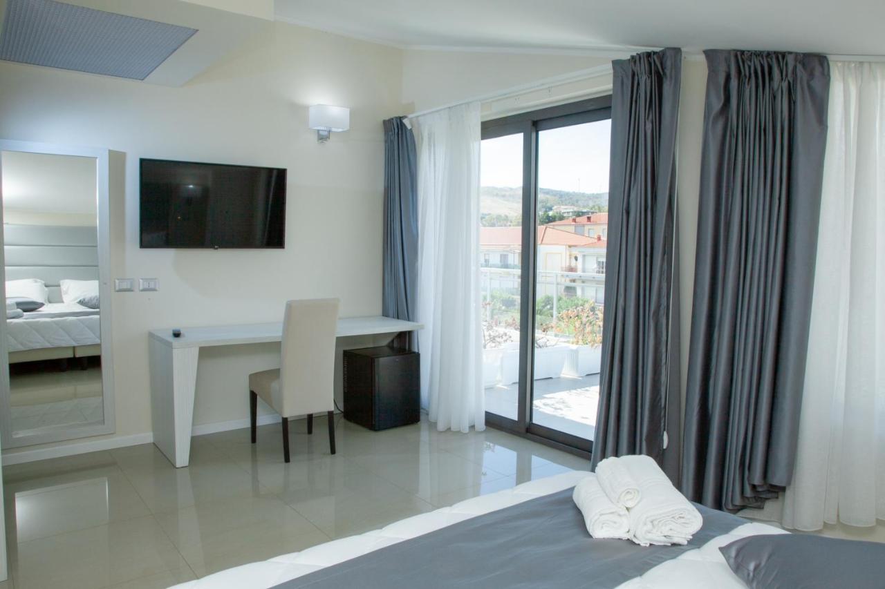 Hotel Dolce Stella Torre Melissa المظهر الخارجي الصورة